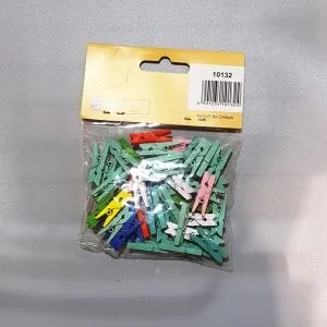 مشابك خشبية صغيرة ألوان