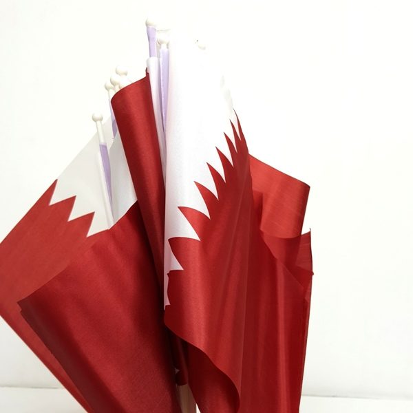 Small Qatar flag for hand - National day gifts 1